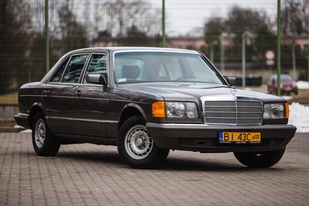 Купить старый мерседес. Mercedes Benz sel w126. Mercedes-Benz 500 w126. Mercedes-Benz 500 sel w126. Мерседес Бенц 126.