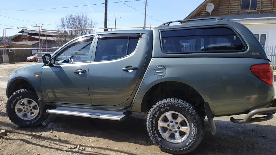 Шины l200 mitsubishi. 265/70 R16 на Митсубиси l200. L200 265/70 r16. Mitsubishi l200 265/75 r16. 265 75 16 На l200.