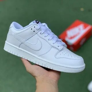 Nike sb dunk low white