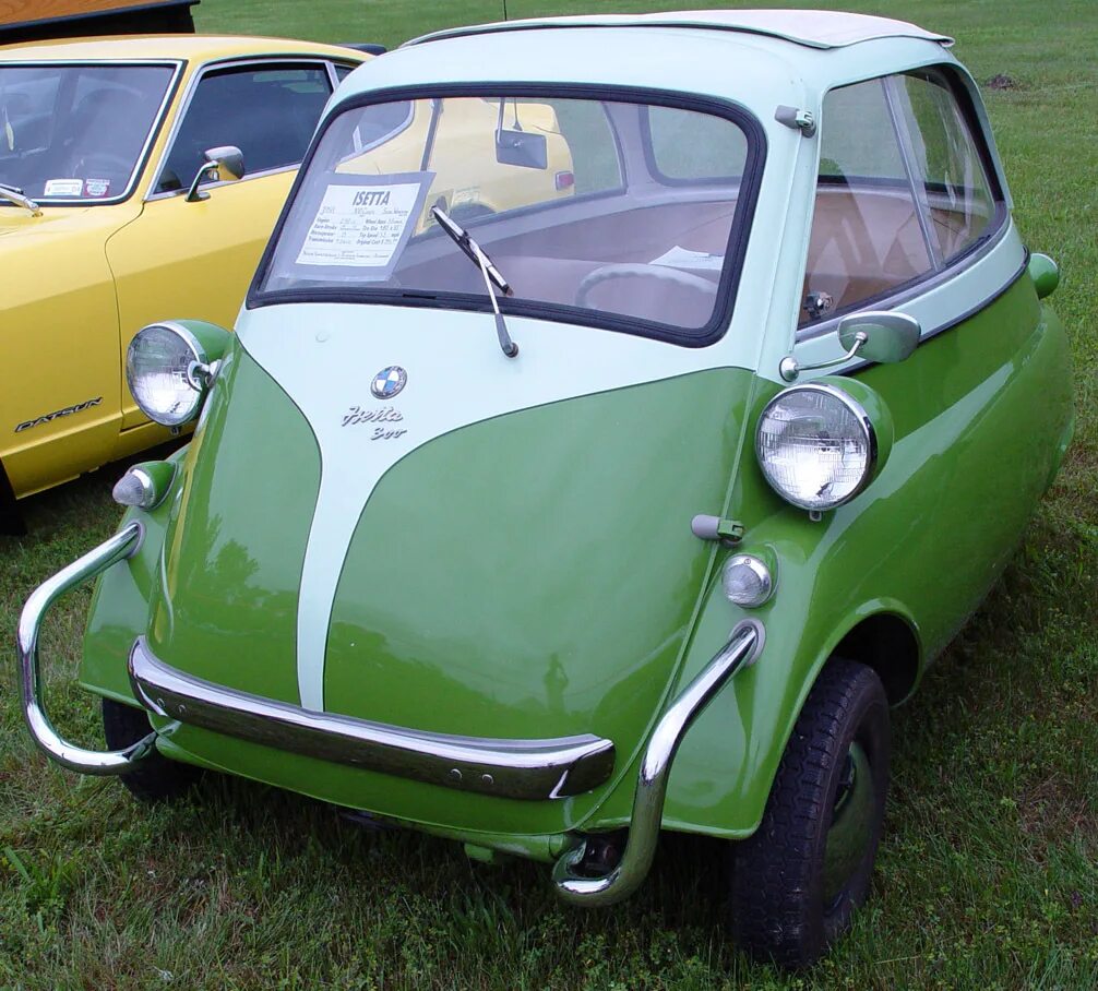 BMW Isetta. БМВ Изетта 300. Isetta мотоколяска. BMW Isetta 600.