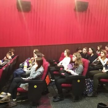 Сергиев посад счастливая 7я кинотеатр. Европа студенческая кинотеатр. Кинотеатр люксор тула. Тц европа. Тц европа 50 курск.