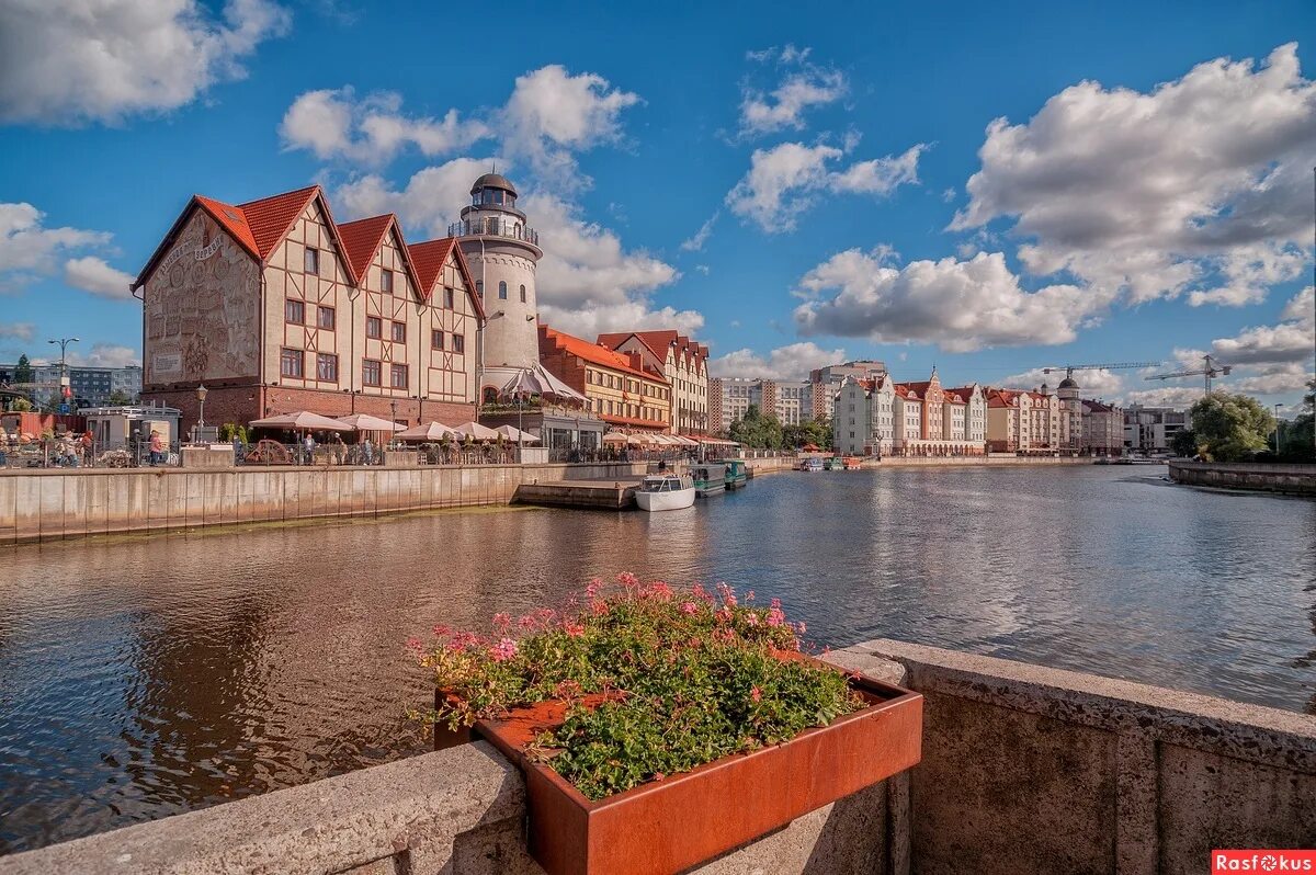 Калининград красивые места. Комплекс рыбная деревня в калининграде. Калининград деревня рыбная деревня. Рыбацкая деревня калининградская область. Главная достопримечательность калининграда.