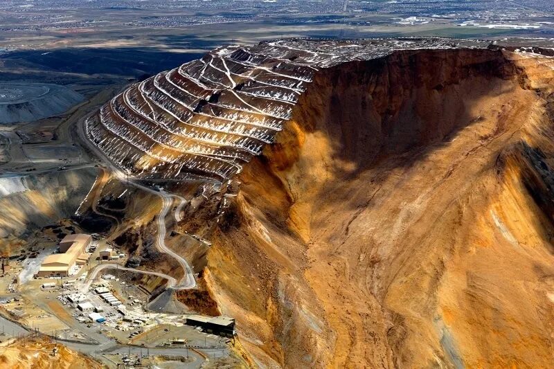 Выработка руды. Шахта Бингем-каньон. Карьер Kennecott Bingham Canyon mine. Бингем-каньон США. Месторождения меди Бингем-каньон. США.