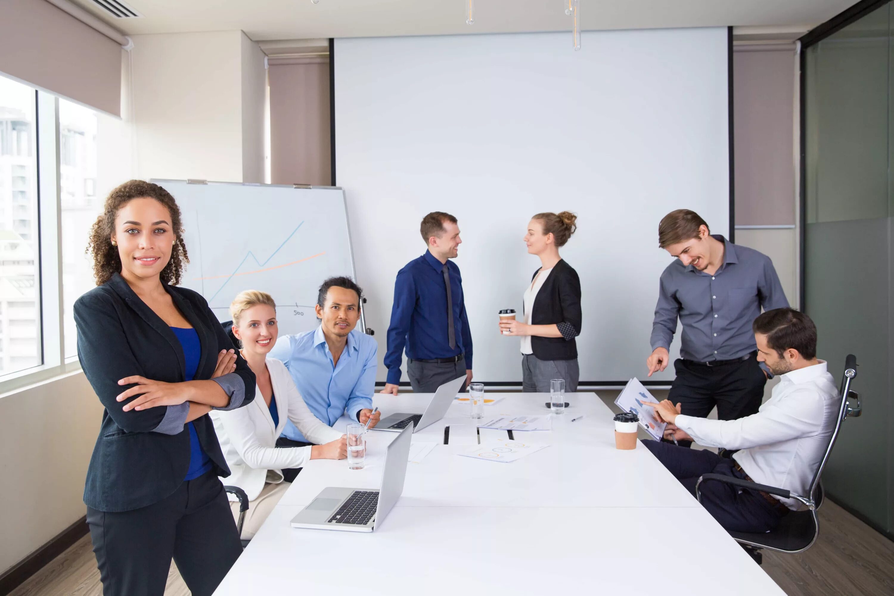 The meeting in the office was. Люди в офисе. Бизнес офис. Бизнес тренинг. Бизнес профессии.