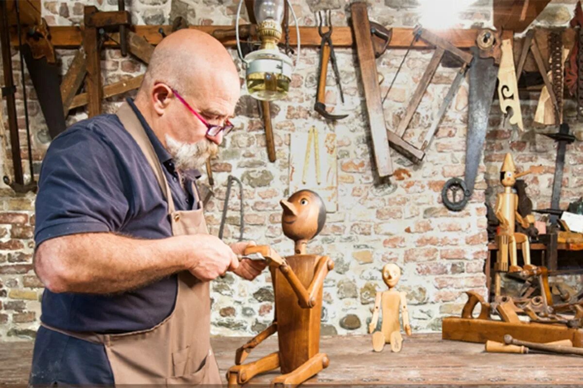 Предприниматель и ремесленник. Мастерская ремесел. Ремесло белорусов. Как стал ремесленником. Ремесленник евгений омск.