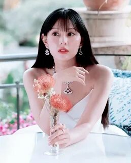 지원 공주님 빛나는 햇살이 따로없네 t.coNhtzm5k8vS 