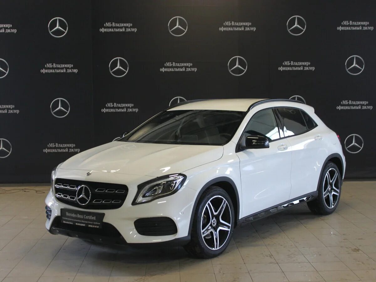 Купить мерседес новый у официального. Mercedes GLA 250 Рестайлинг. Mercedes-Benz GLA-klasse x156. GLA Mercedes джип. Mercedes GLA белый.