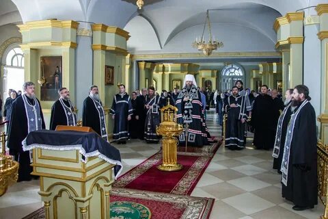 Митрополия что это