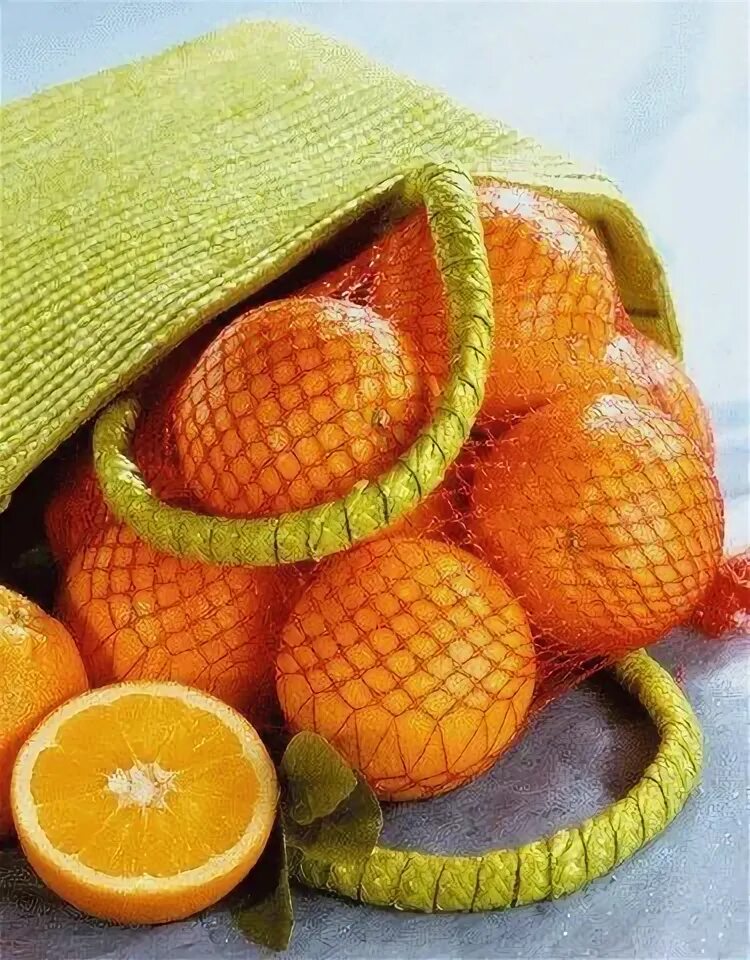 Салустиана апельсин. Апельсин на оранжевом фоне. Апельсин автор. Апельсин автор. Апельсин автор.