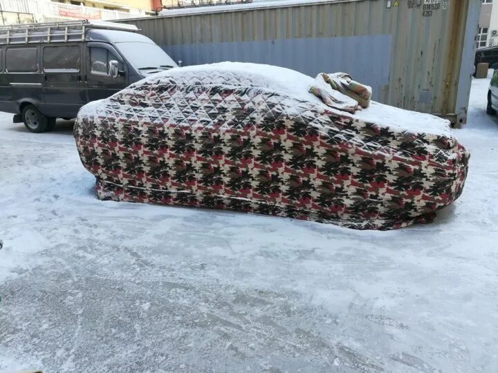 Чехол для машины на зиму. Портативный гараж сахатент. Зимний чехол гараж на машину. Зимний портативный гараж для автомобиля. Зимний портативный гараж для автомобиля.