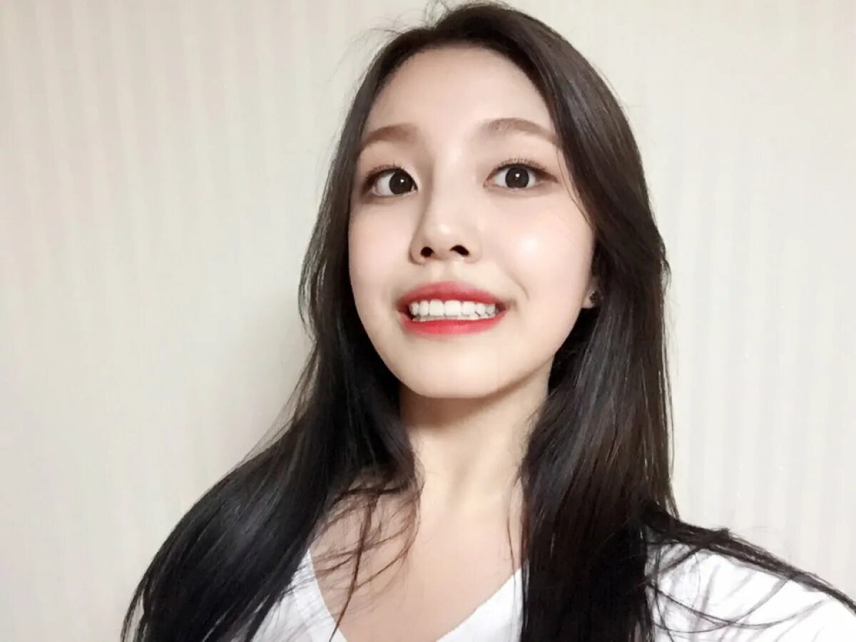 Мун ю. Gowoon Lee. Berry good Gowoon. Gowoon kpop. Мун ю Кан.