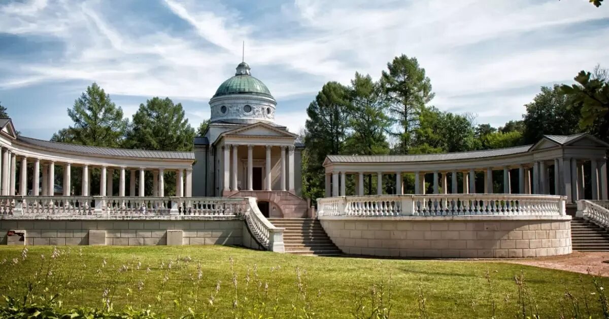 Колоннада в архангельском. Колоннада в архангельском. Храм усыпальница колоннада архангельское. Усадьба архангельское колоннада. Усадьба архангельское колоннада.