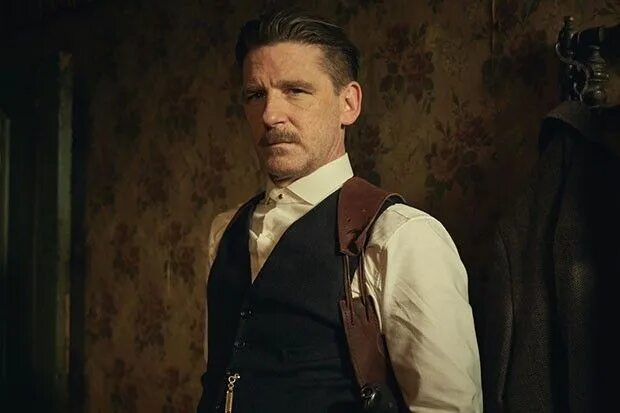 Arthur shelby jr. Arthur shelby jr. Arthur shelby jr. Arthur shelby jr. Острые козырьки братья шелби.