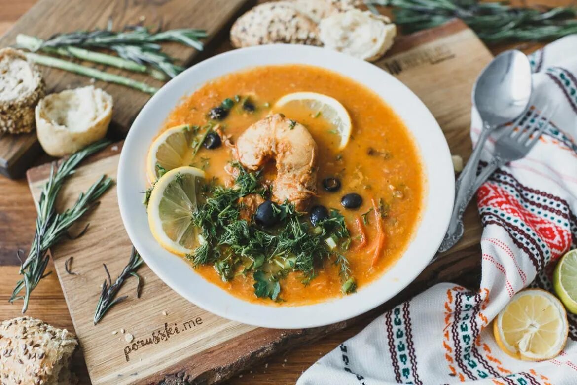 Солянка геншин. Солянка с рыбой. Солянка рыбная классическая. Сборная рыбная. Солянка рыбная сборная.