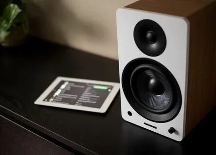 Powered speaker