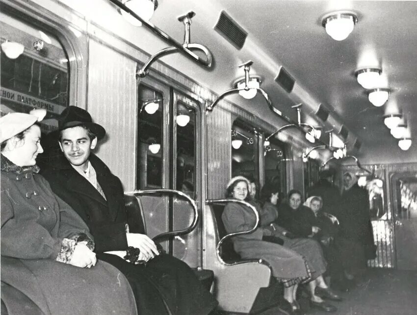 1930 1960 е. Британские модели в москве, 1956 год. Студенты 1950. Архивы фото ссылки 1949. Советская повседневность.