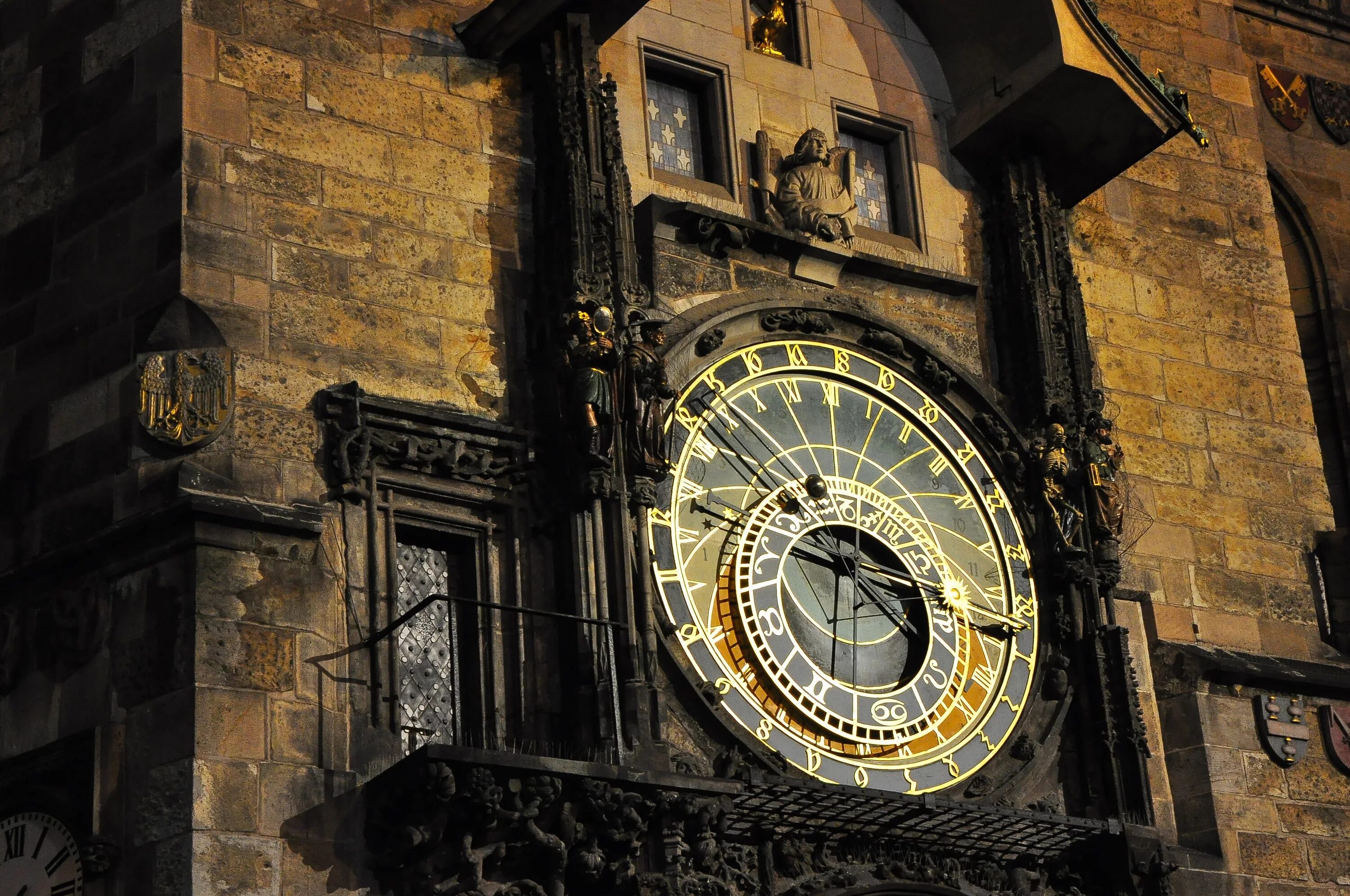 Орлой в Праге. Часовая башня Прага. Башня Орлой Прага. Пражский Орлой часы. Нижний город время часы