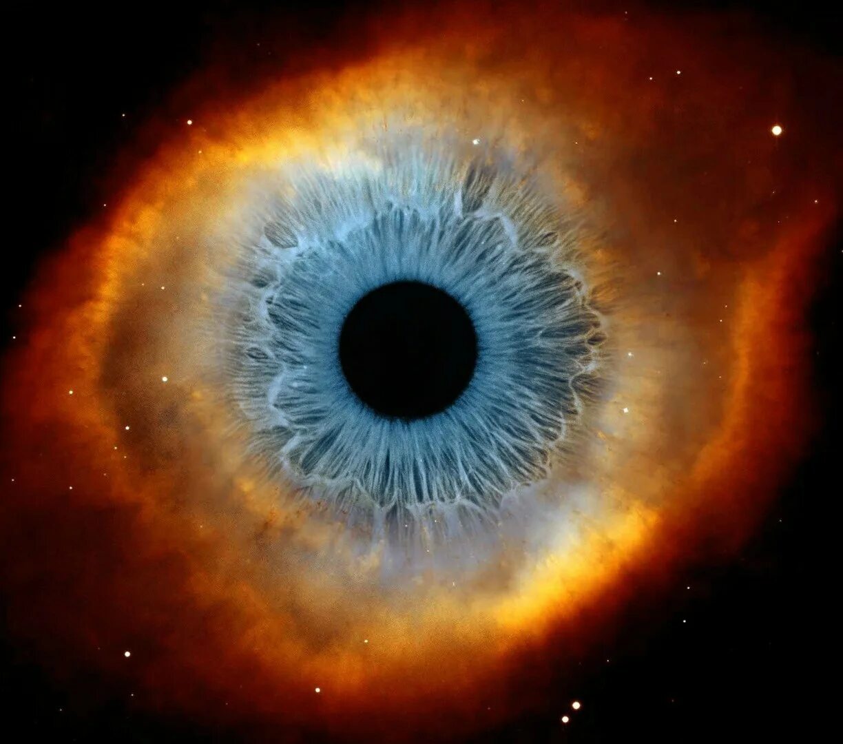Глаз бога какую информацию дает. Туманность глаз Бога. Око Бога. Космос в глазах. Глаз Бога.