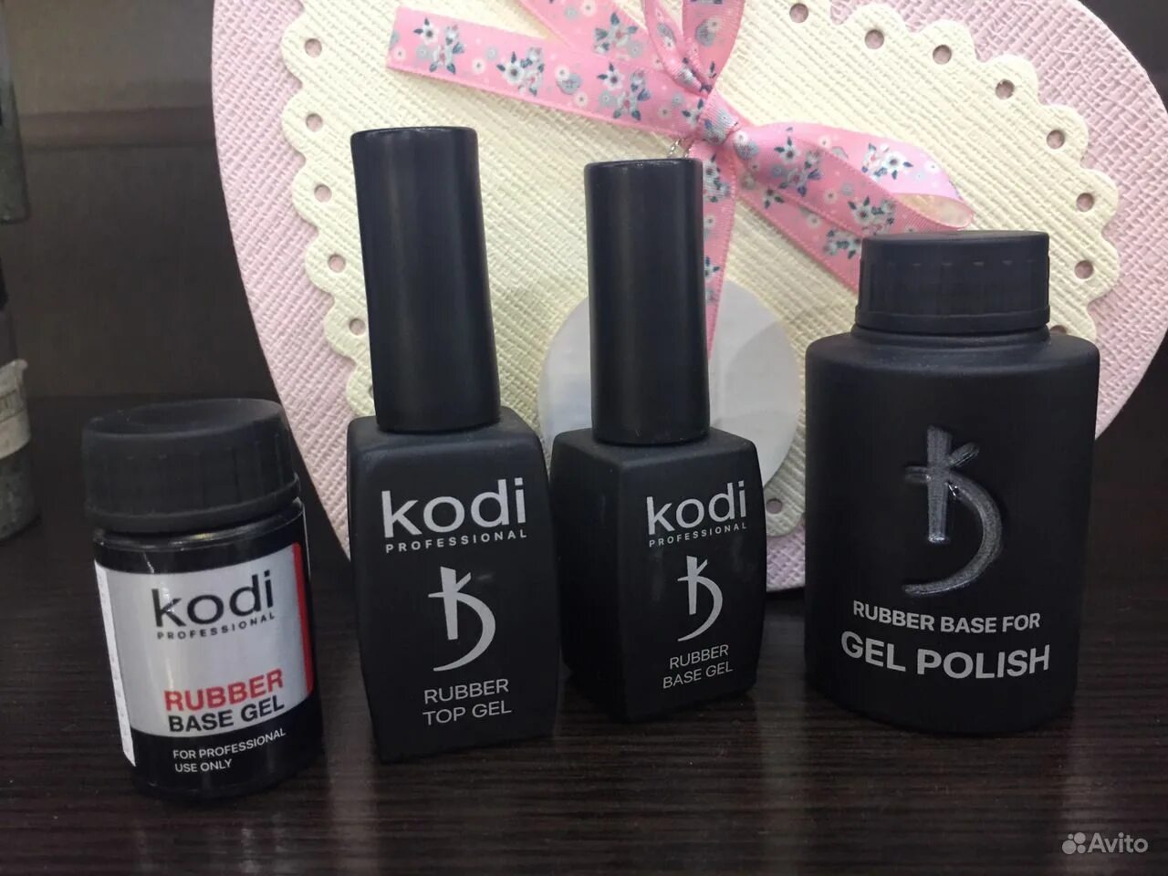 База и топ последовательность нанесения. База для гель лака. Нанесение топа для маникюра. Бонд праймер для ногтей. Можно ли использовать базу и топ.