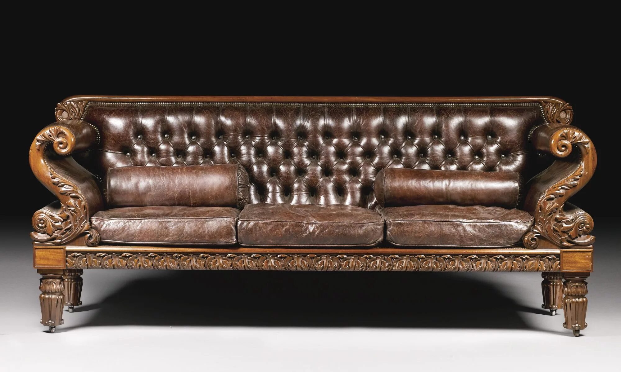Старина диван. Диван сталинский Ампир. Диван Георг IV. Старинный диван. Антикварный диван.
