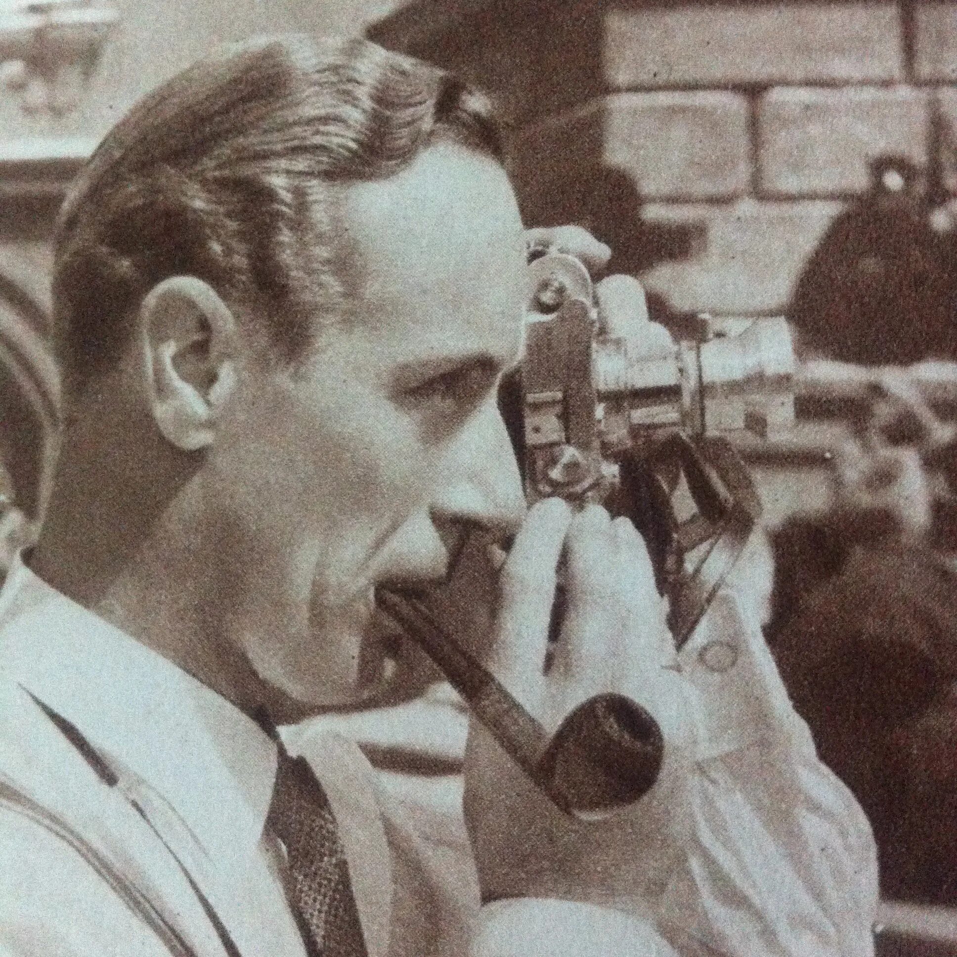 Британские агенты. Лесли говард. «британский агент» 1934 года сталин. Лесли говард фото. Джован десде 1934.