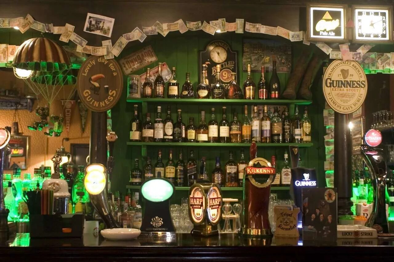 Паб джон гилройс москва. Джон гилрой на братиславской. John gilroy s pub братиславская ул 6. John gilroy's pub братиславская. Братиславская 6 паб ирландский.