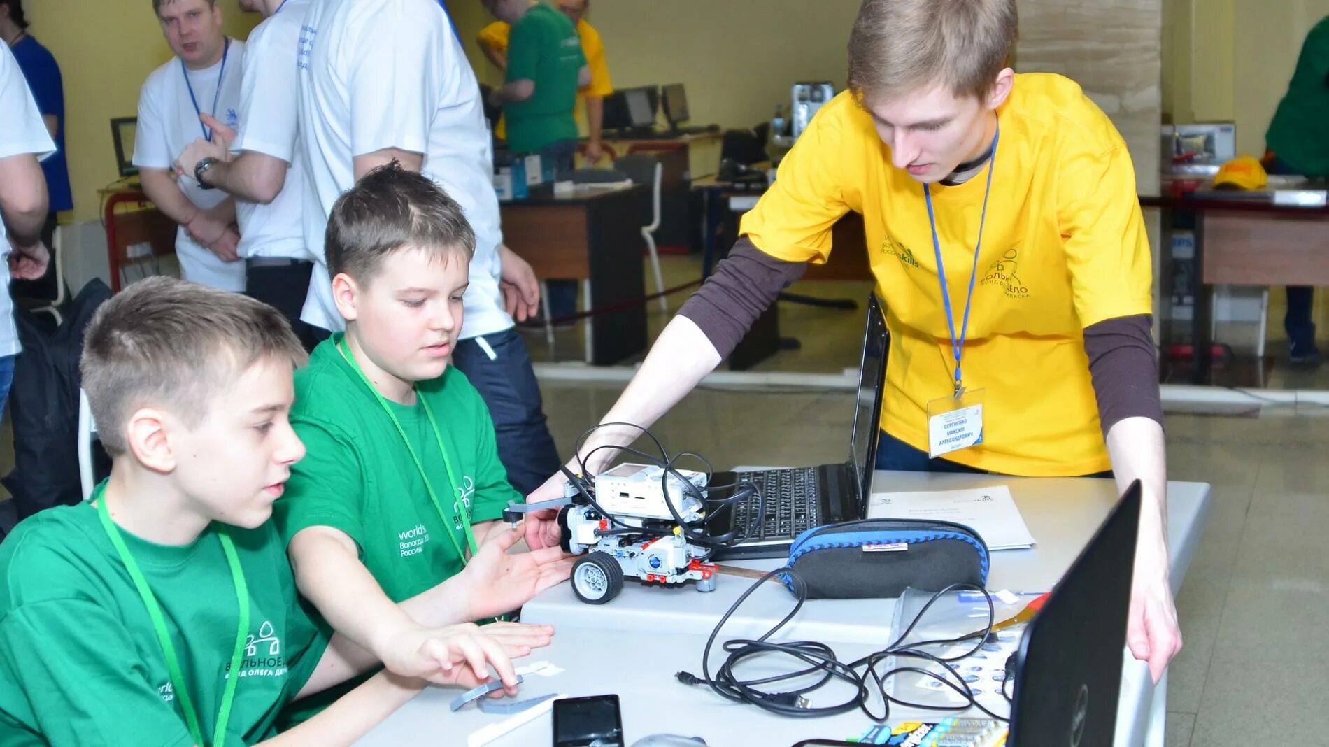 Ищем программиста. Программист вологда. Прикладной программист. Нордсити вологда официальный сайт. Хакатон программистов.