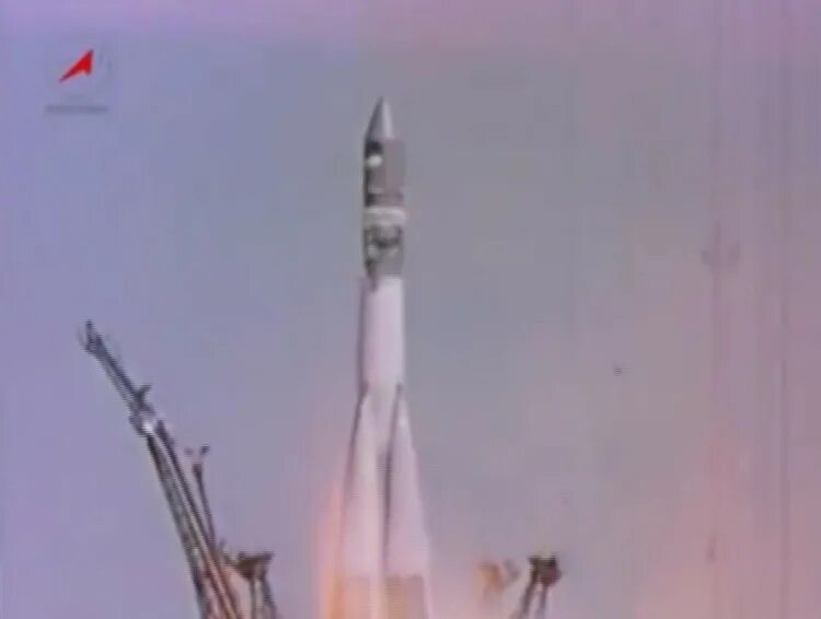 Первый полет ракеты с человеком. Восток 1 Гагарин 1961. Ракета Восток 1 Гагарина. Корабль Восток 1 Гагарин. Космический корабль Восток Юрия Гагарина 1961.