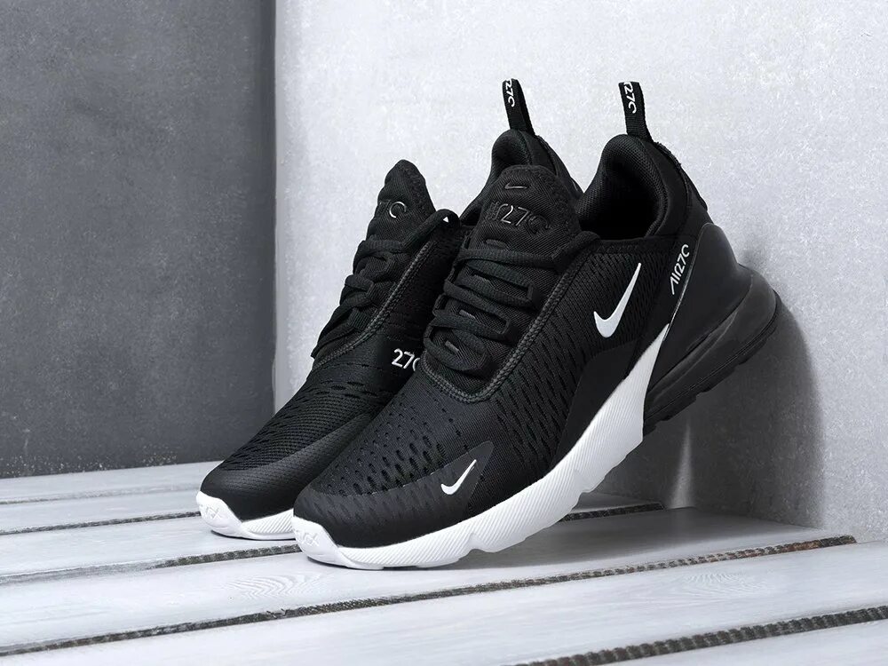 Аир 270 мужские. Кроссовки Nike Air Max 270. Nike Air Max 270 Black. Nike Air Max 270 Black White. Nike Air Max 270 мужские.