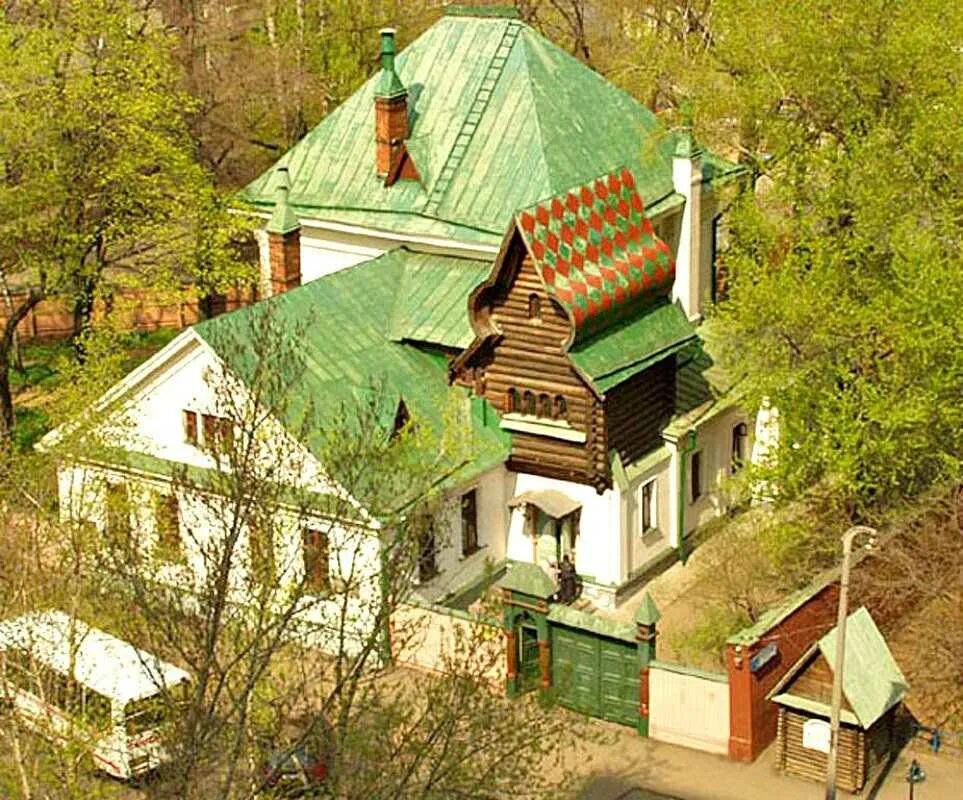 Где живет художник
