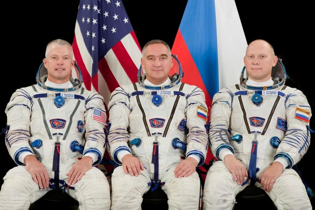 Количество космонавтов в россии. Скворцов космонавт.