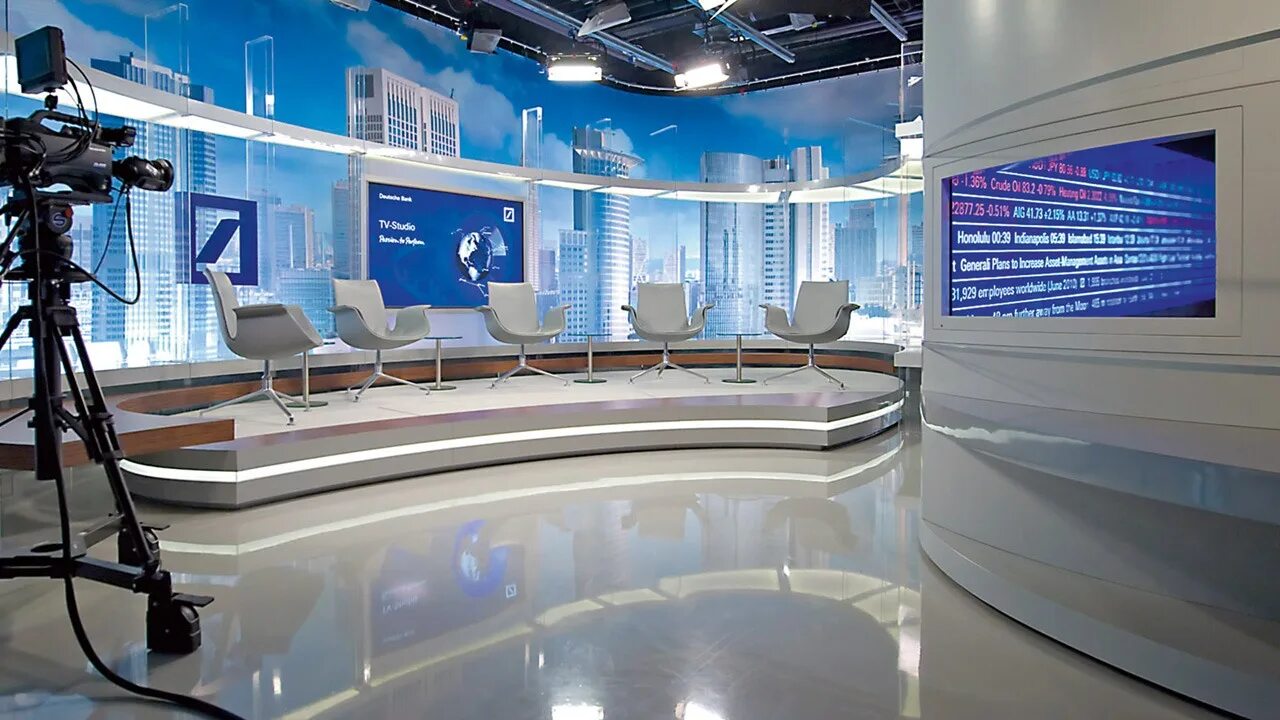 Телеканал проекты. Телевизионная студия. Сейчас пятый канал. Телевизионная студия. Телеигра.