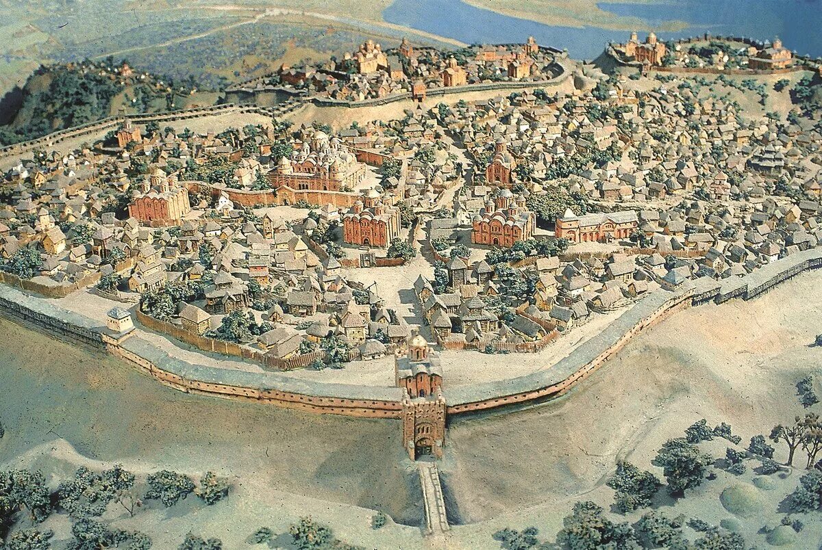 великий новгород киевская русь. 9 век города. детинец город владимира в киеве. 9 век города. 9 век города.