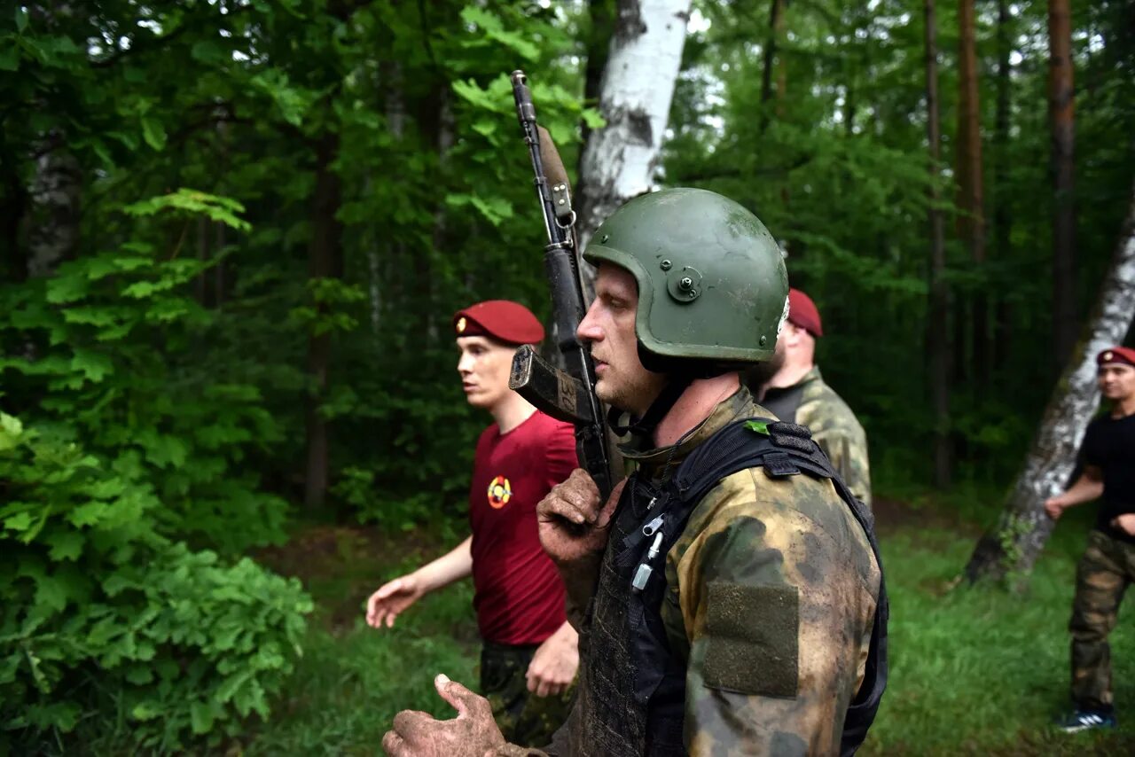 краповые береты нордид. краповый спецназ витязь. солдатки спецназ капитан левченко. краповый берет список. спецназ россии краповые береты.