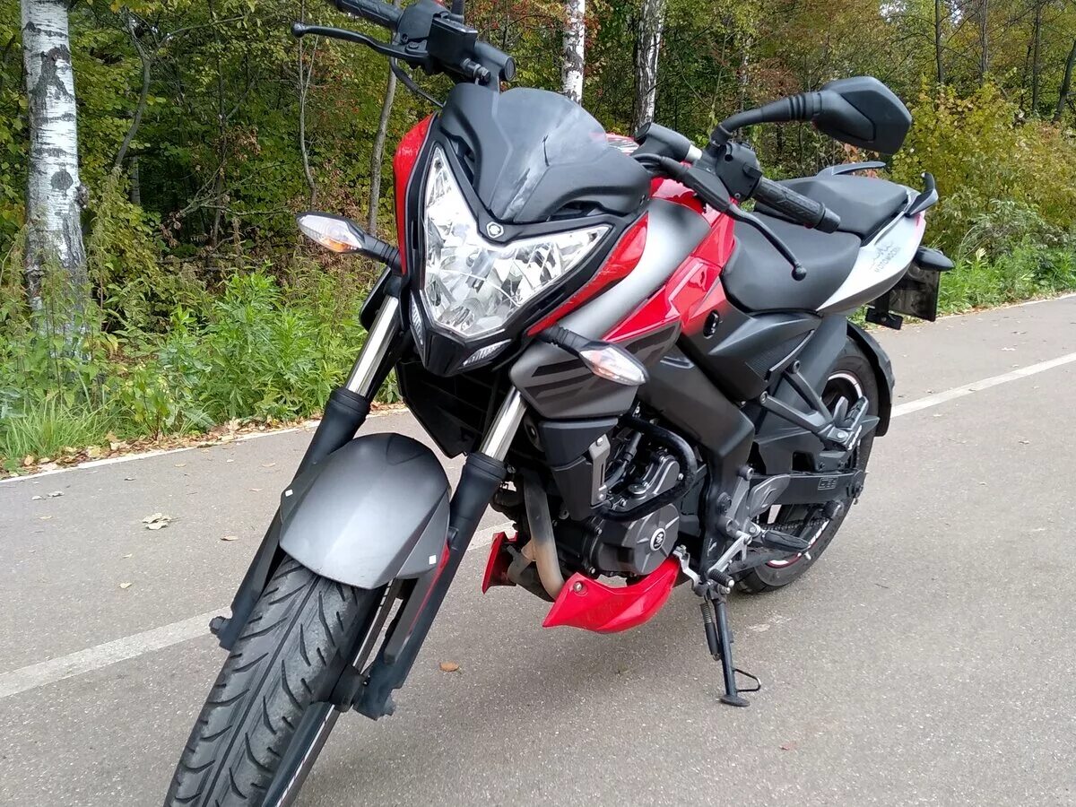 Bajaj pulsar 200ns. Bajaj Pulsar ns200. Bajaj Пульсар ns200. Баджадж Пульсар НС 200. Мотоцикл Bajaj Pulsar 200 NS.