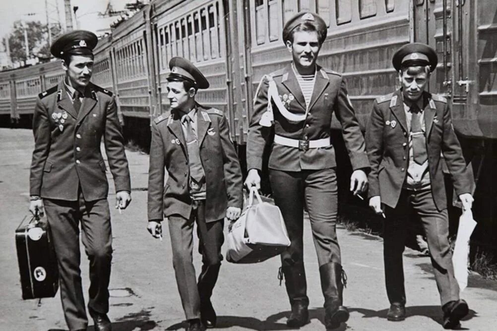 Retro army