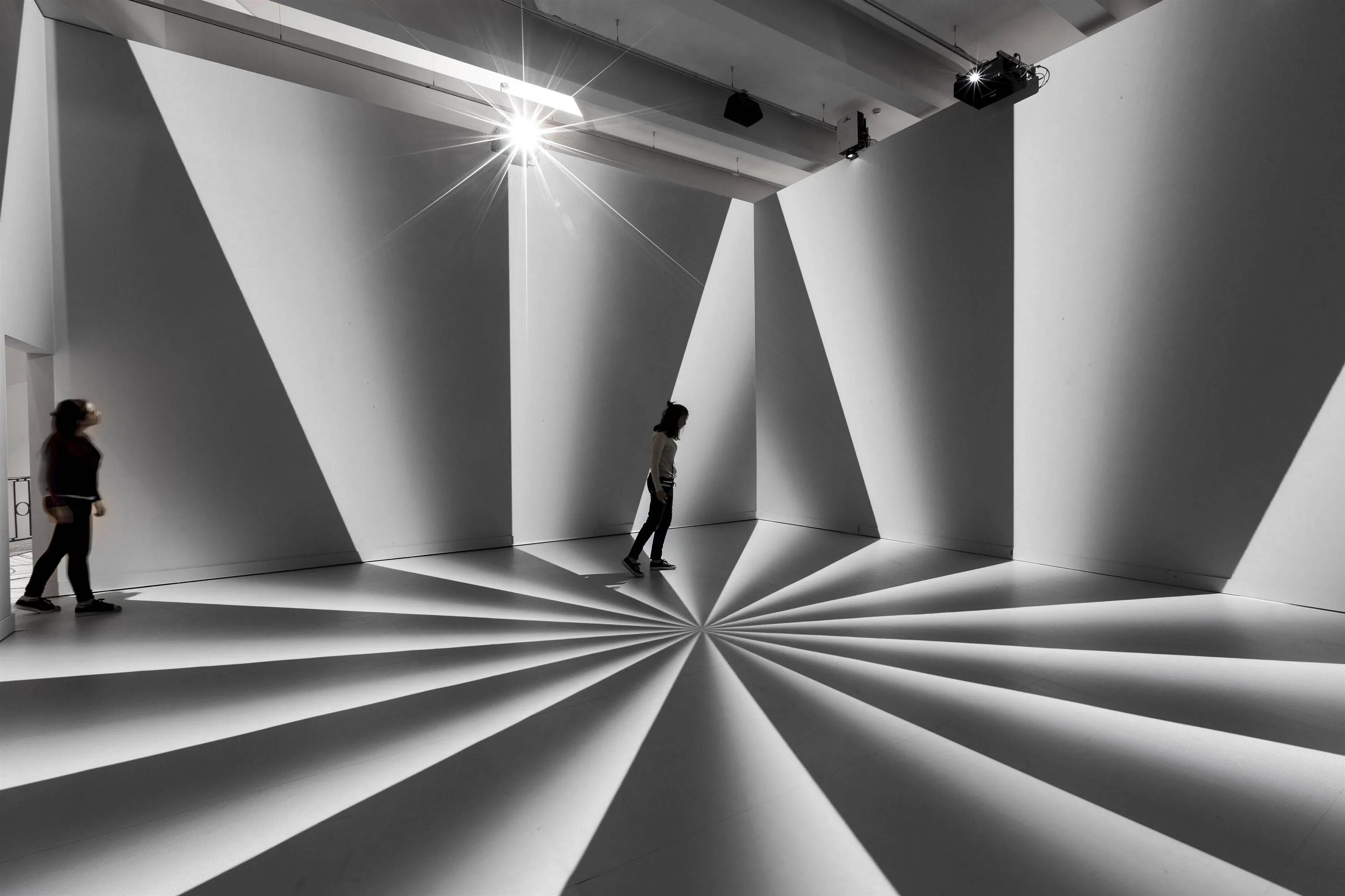 Пространственное восприятие формы. Художник Питер Коглер. Иллюзия пространства. Искажение пространства. Оптические иллюзии пространство.