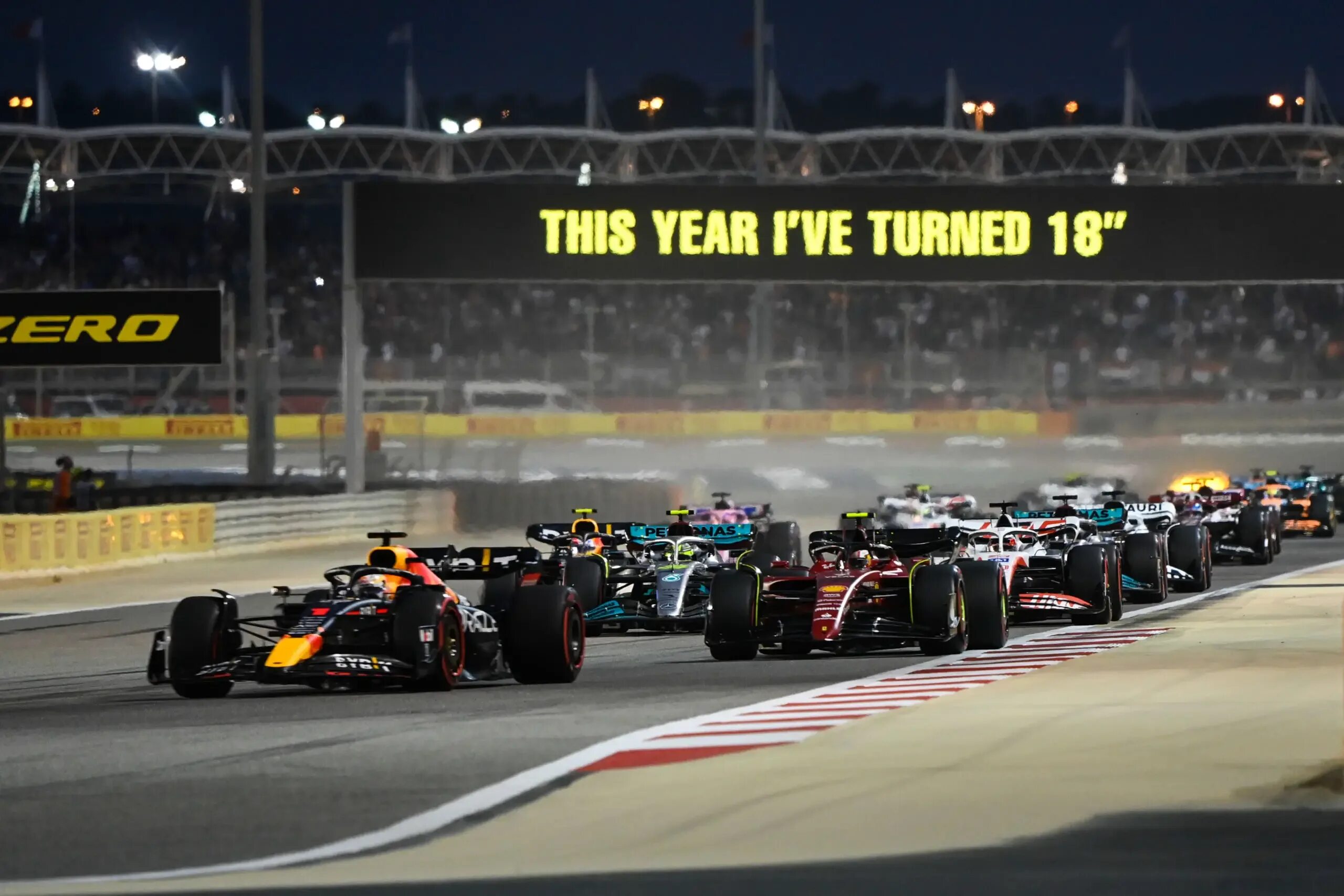 2022 start. F1 Bahrain 2023. F1 2023 MCLAREN Bahrain. Формула 1 2022. Формула один.