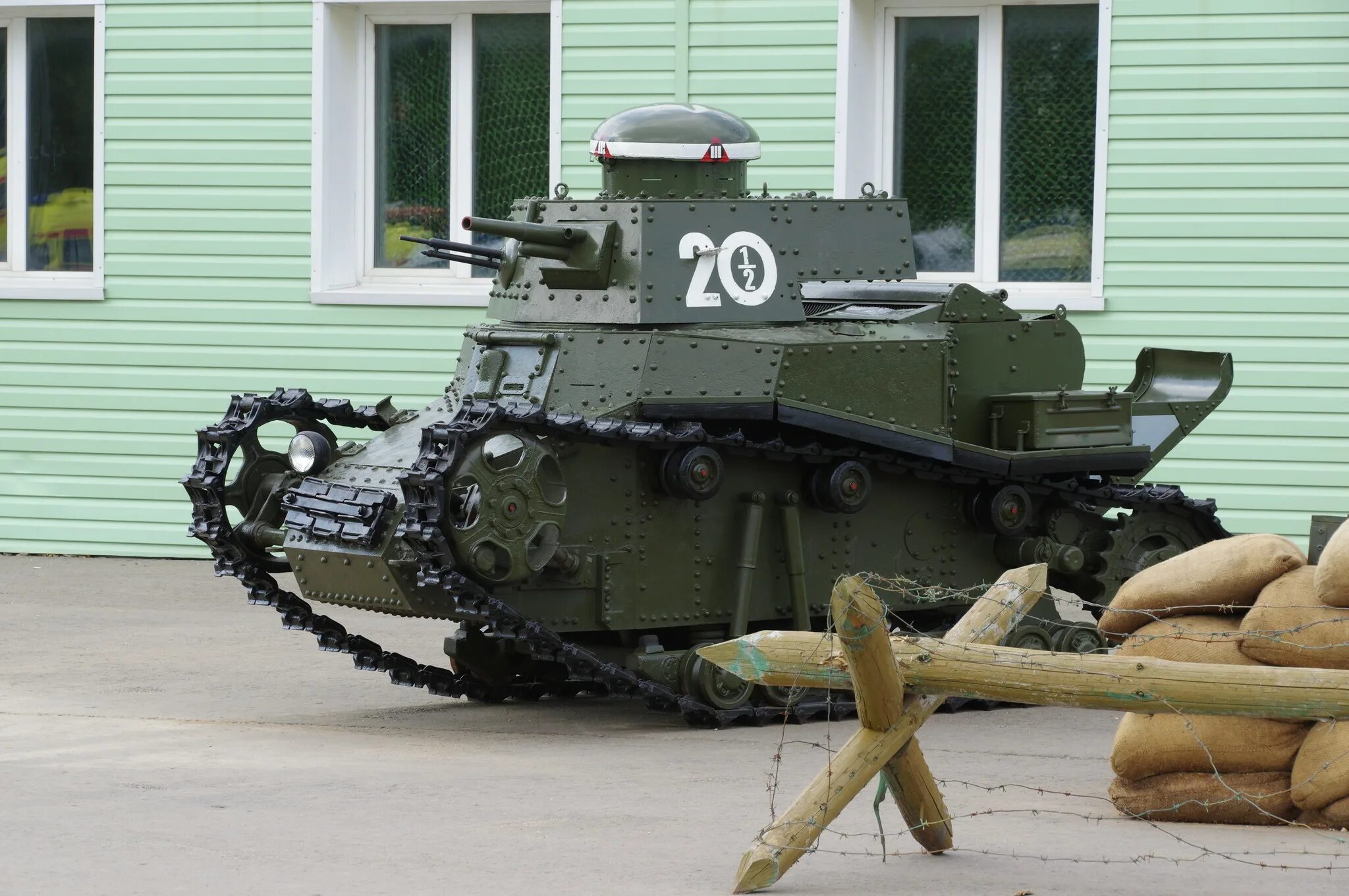 Мс 1 1 16. Танк т-18 МС-1. Т1 и мс1. Танки МС-1. МС-1 Т-18 первый Советский танк.
