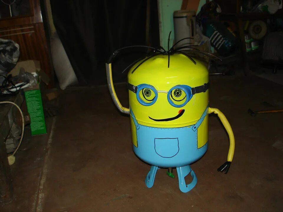 Мангал из маленького газового баллона. Сделано из баллонов. Мангал гриль из газового баллона. Смокер-гриль из газ баллона. Мангал из газового баллона.