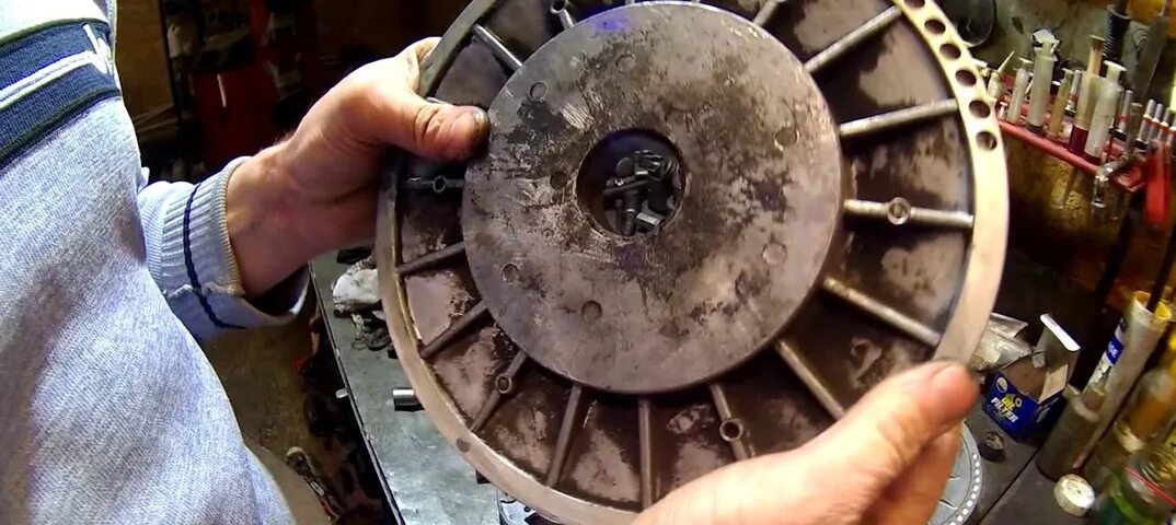 Вариатор сафари рысь. Вариатор на снегоход рысь 440. ведомый вариатор рысь 500. преднатяг вариатора снегохода рысь 440. вариатор ведущий рысь 440.