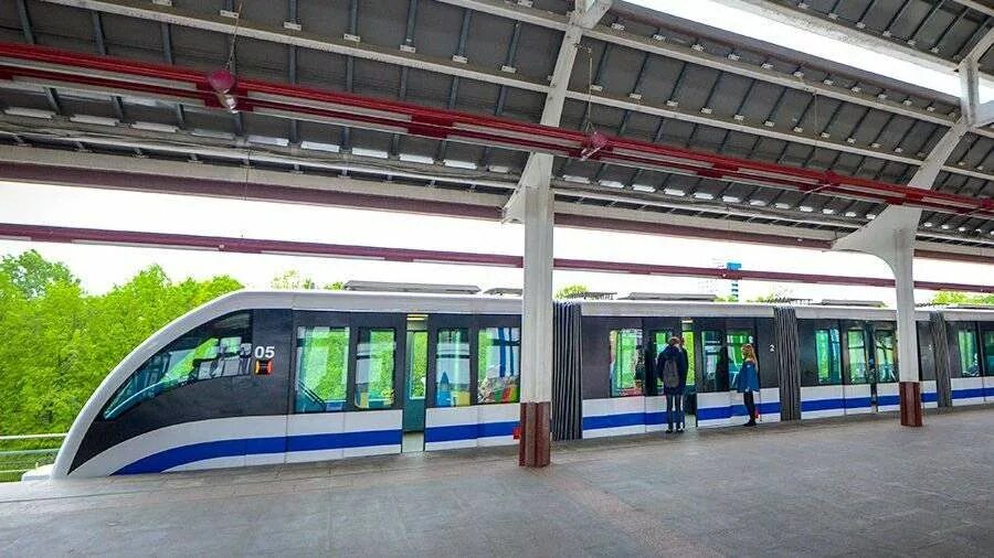 Монорельс тимирязевская. Монорельс вднх станция. Вднх трамвай на монорельсах. Станции монорельса в москве. Станция метро тимирязевская монорельс.