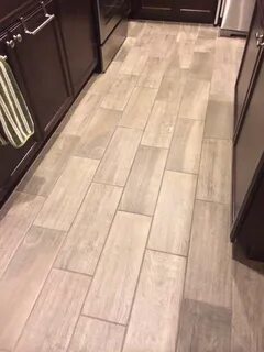 Плитка под дерево на пол на кухню