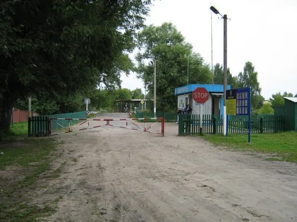Добрянка черниговская область улица ленина фото. Поселок добрянка липецкая область. Добрянка черниговской. Добрянка черниговская область улица ленина фото. Добрянка черниговской.