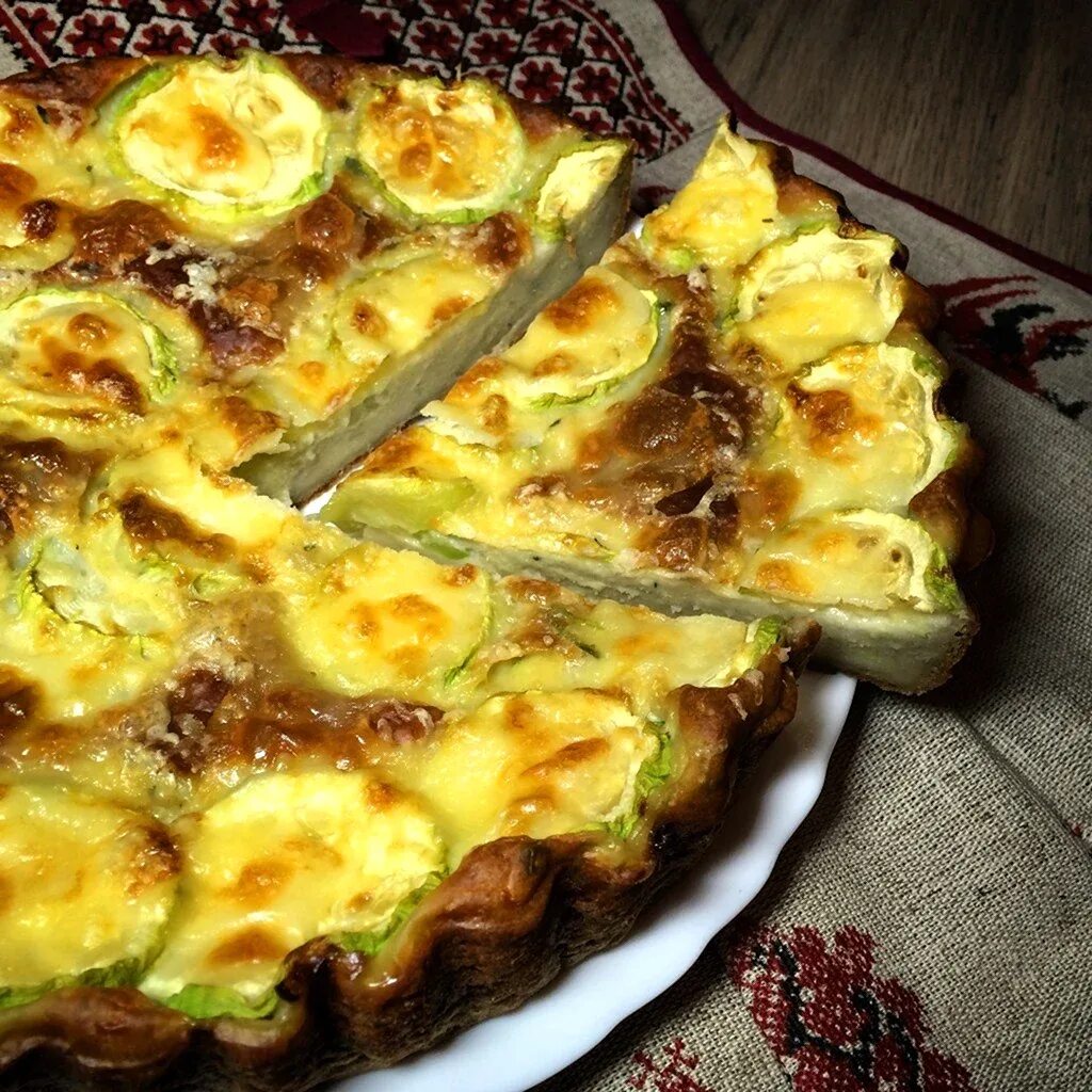 Пирог с кабачками. Сладкий пирог с кабачками в духовке рецепт. Пирог из кабачков в духовке. Сладкий пирог с кабачками в духовке рецепт. Сладкий пирог с кабачками в духовке рецепт.