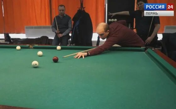 Карамболь бежецк. Бильярдная в кингисеппе. Парный турнир по бильярду. Бильярд парный турнир. Карамболь бежецк.