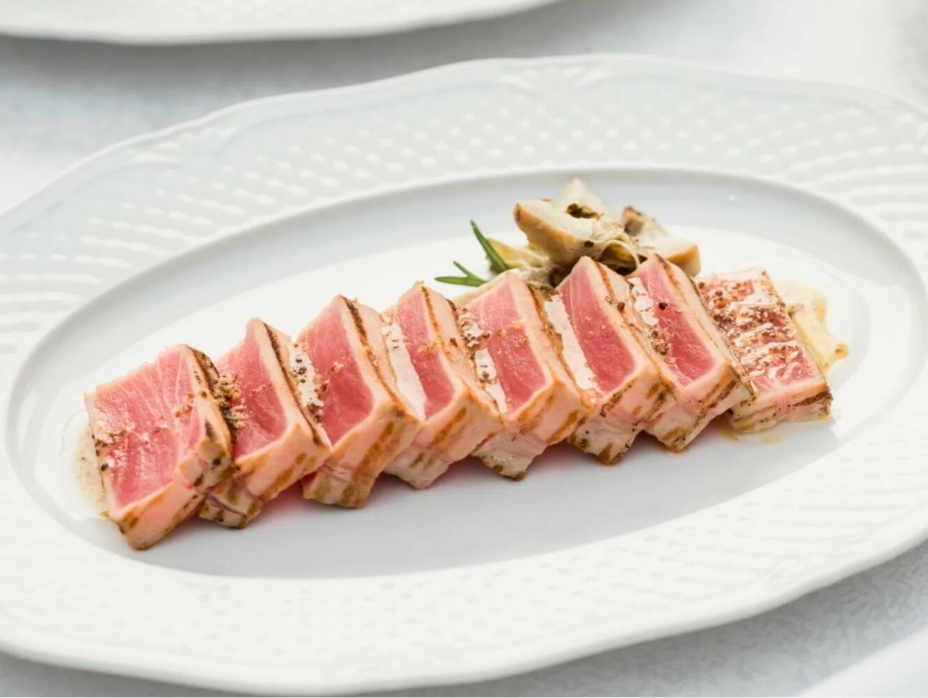 Тунец быстро и вкусно. Филе тунца. стейк из тунца. тунец на гриле. стейк тунца жареный.