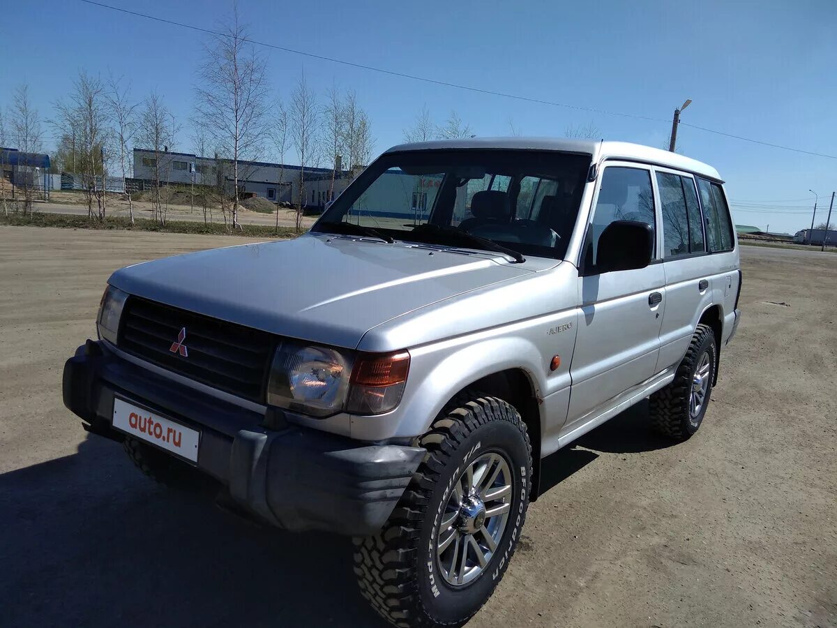 Mitsubishi Pajero 1993. Mitsubishi Pajero 2 1993. Мицубиси Паджеро 1993. Mitsubishi Pajero 1993 года.