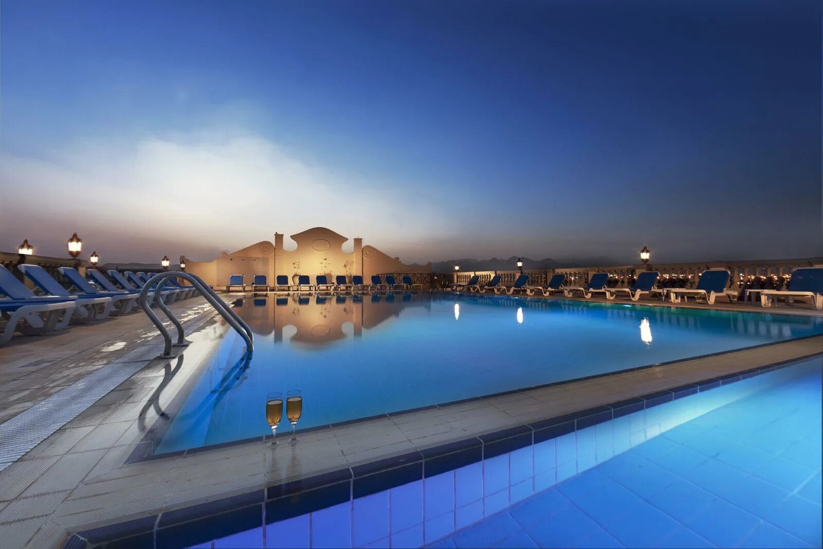 Эль меркато в шарме. Иль меркато шарм-эль-шейх. Il mercato hotel spa 5 египет. Отель эль меркато египет. Il mercato hotel spa 5 шарм-эль-шейх фото.