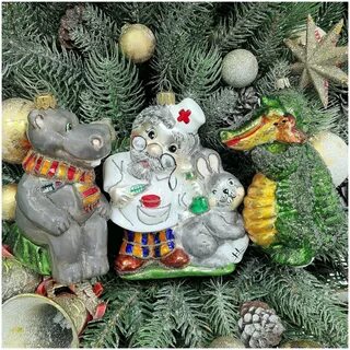 Елочная игрушка айболит